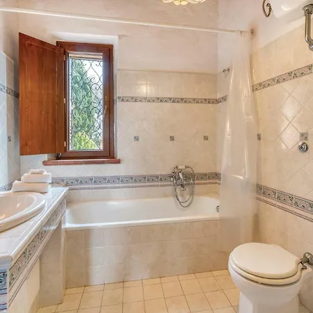 Casa Castello Palli Ferienhaus